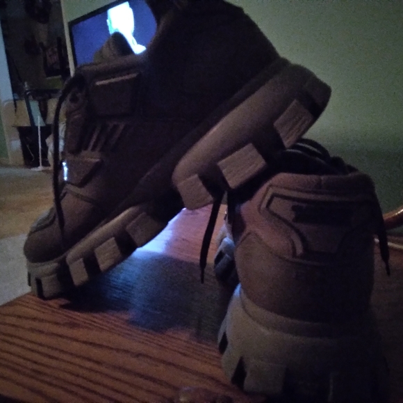 Prada Cloudburst Thunder - Picture 2 of 3